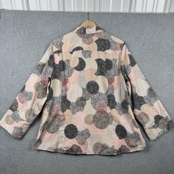 Foxcroft Shirt Womens Size 18 Pink Black Dot Print Wrinkle Free Button Front - Picture 2 of 9